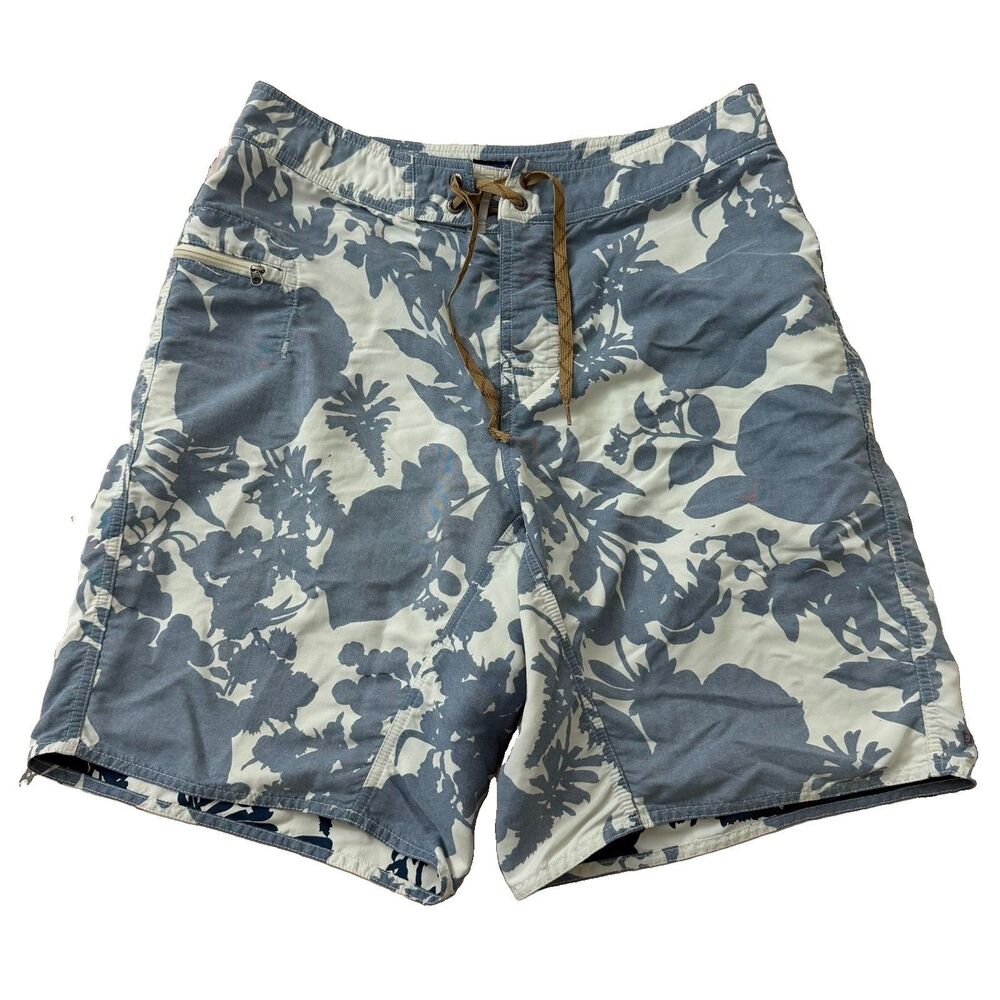 Patagonia Wavefarer Board Shorts Mens 32 Blue White Floral Pattern 9" Inseam